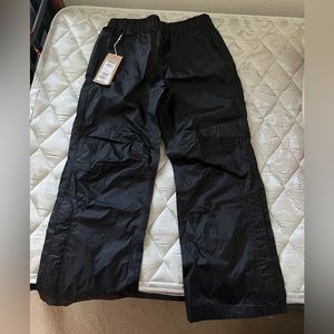 Black waterproof women’s pant